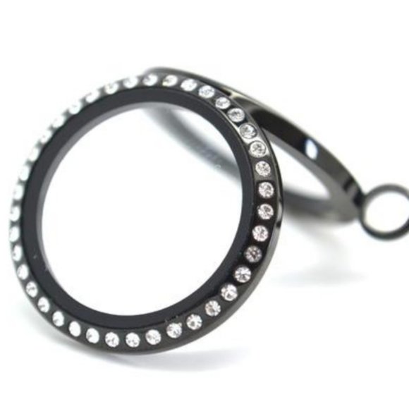 Origami Owl Hinged Living Locket - Picture 3 of 8